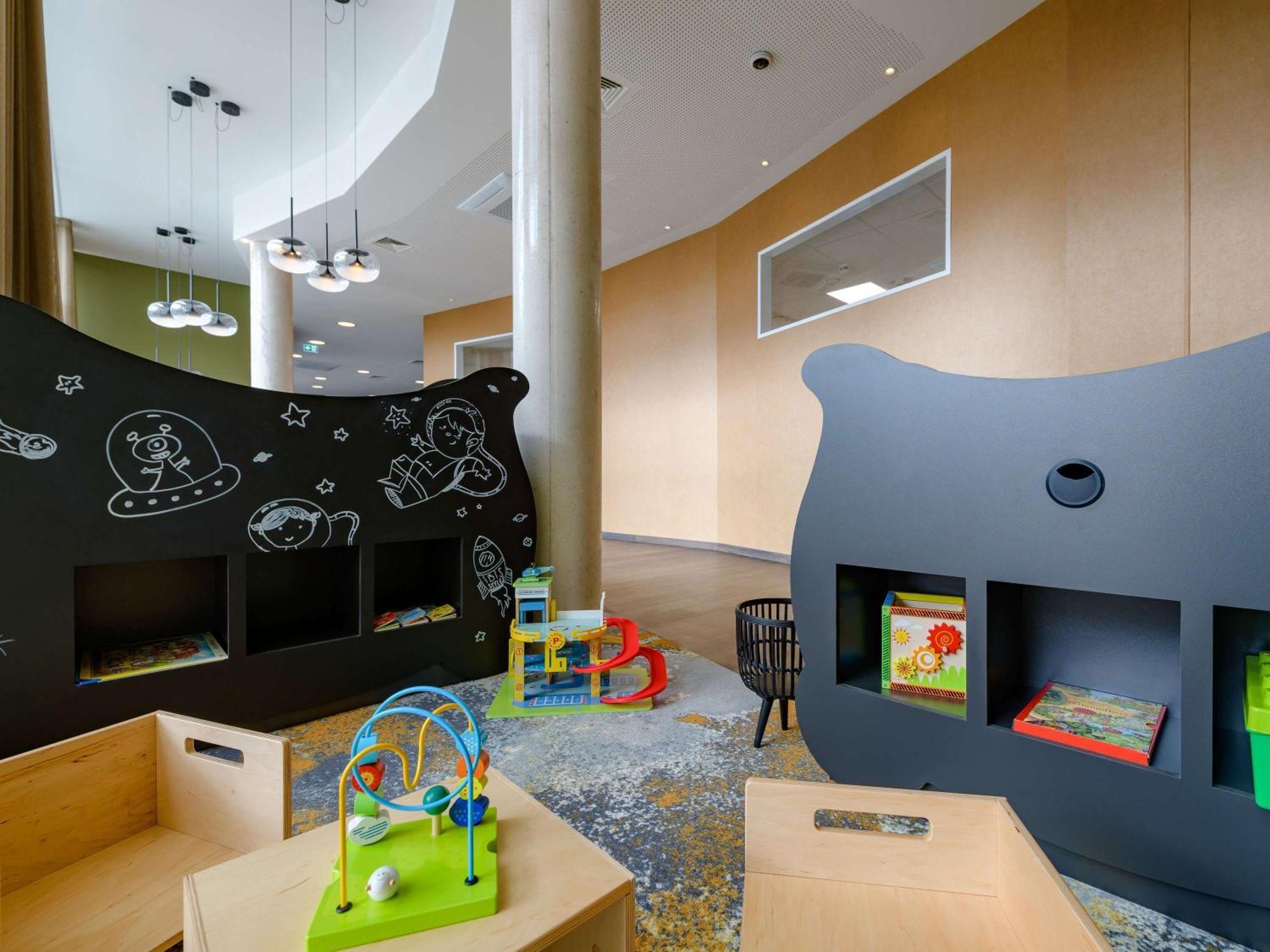 Отель Ibis Styles Кобург Экстерьер фото